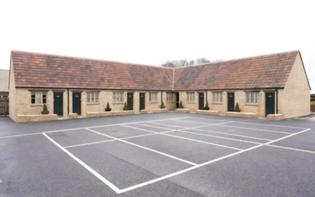 Crown Inn At Tolldown