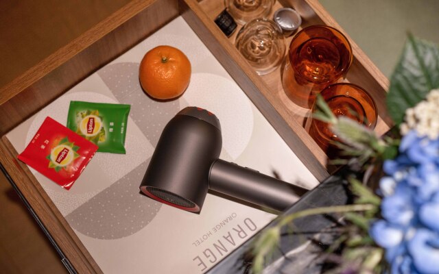 Orange Hotel  (Beijing huiyizhongxin）