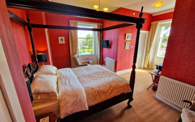 The Pines Guesthouse