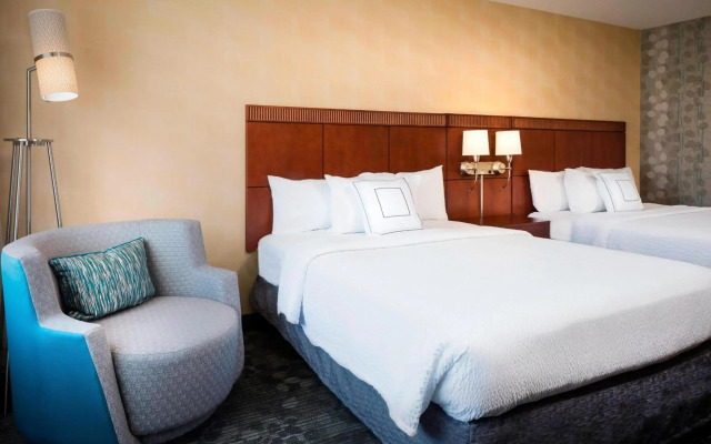 Courtyard by Marriott Kansas City Shawnee