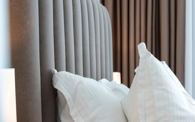 Bright and Lovely Furnished Studio Apartment