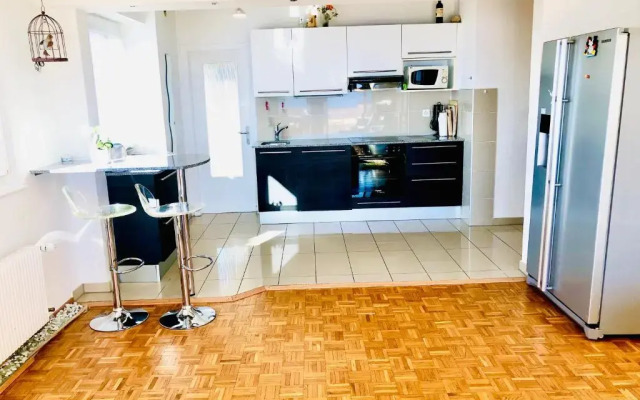 Spacious Apartment with Lake View | 35