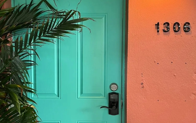 Charming Cozy Studio Lake Ridge