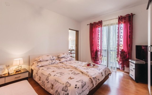 Awesome Home in Koromacno With Wifi and 1 Bedrooms