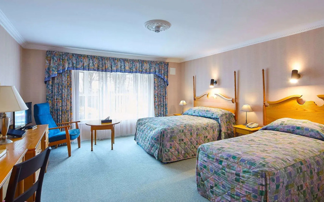 The Cedar Lodge Hotel and Restaurant