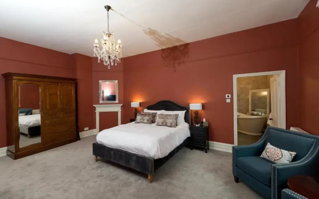 Glewstone Court Country House Hotel