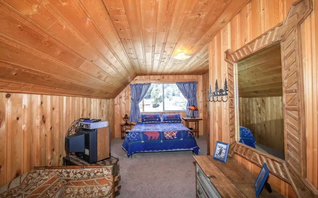 Canyon Log Retreat 1297 by RedAwning