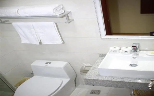 GreenTree Inn Jiangsu Suzhou Yangchenghu Qianshuiwan Express Hotel
