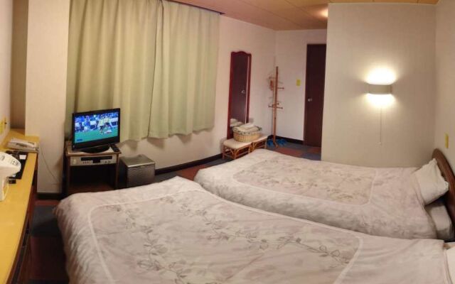 Shirakawa Business Hotel