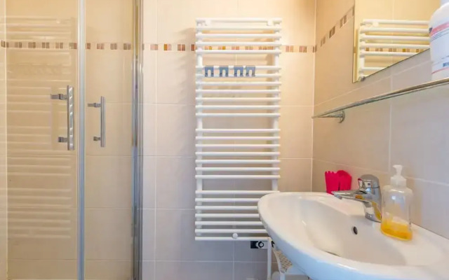 Flat in Center With Sea View