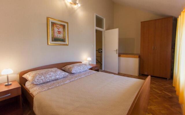 Apartment Peric