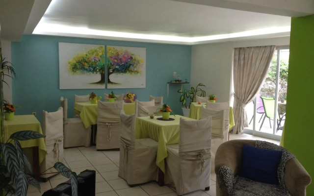 Pasiphae Hotel
