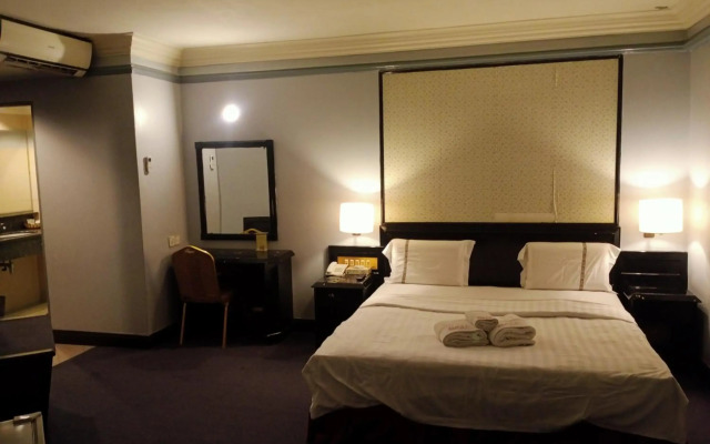Hotel DeLeeton