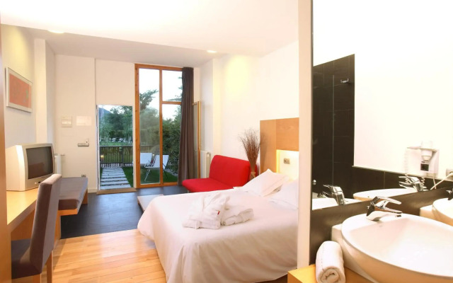 Tierra De Biescas Hotel