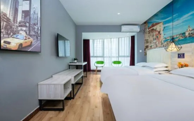 Cypress Hotel Zhengzhou (CBD Convention and Exhibition Center)