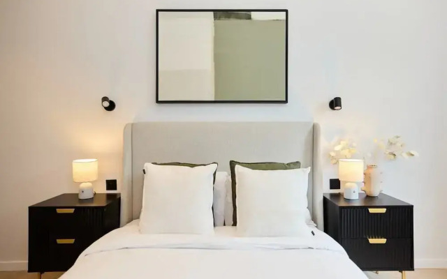The Brondesbury Place - Bright 2bdr Flat With Balcony + Parking