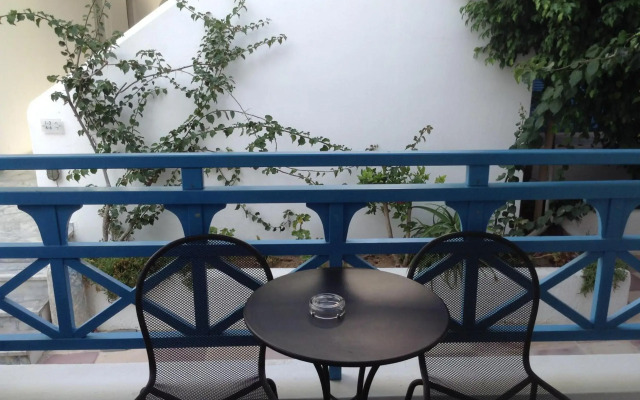 Kamari Beach Hotel