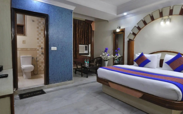 Hotel De Holiday International
