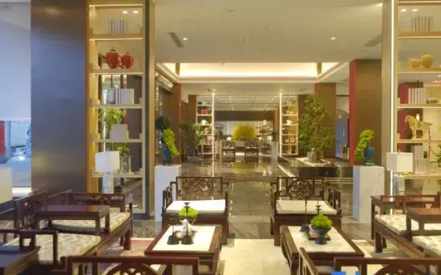 Redwood International Hotel