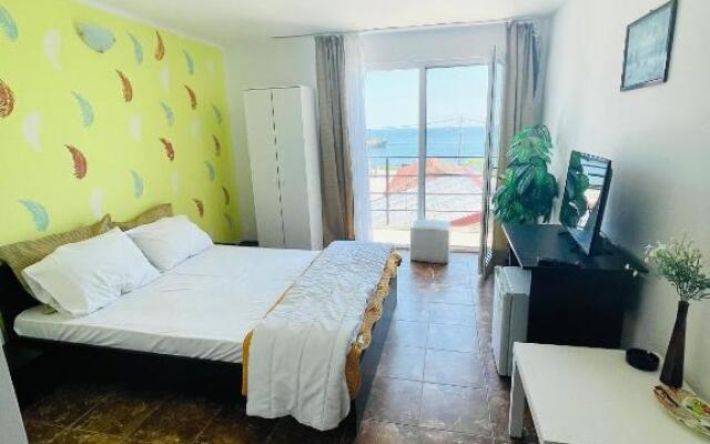 Casa Roman II by the sea