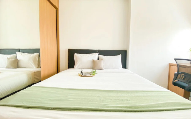 Brand New And Comfortable Studio Apartment At B Residence – Guest Rooms – Legok
