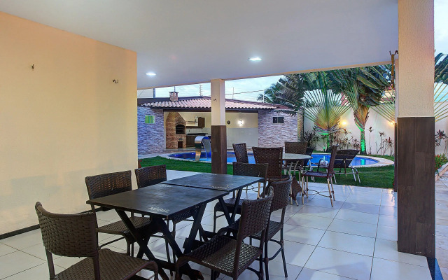 Casa Incrível na Praia de Tabuba by Carpediem