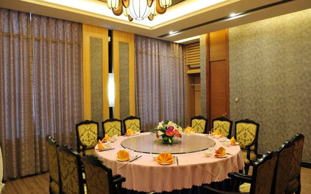 Qianyuan Enriching Hotel