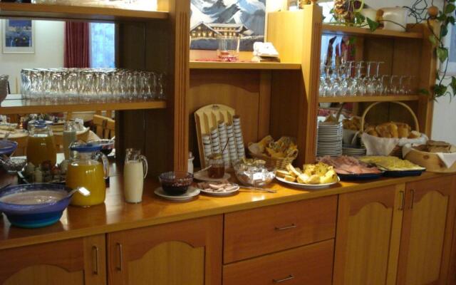 Hotel Alpenfriede