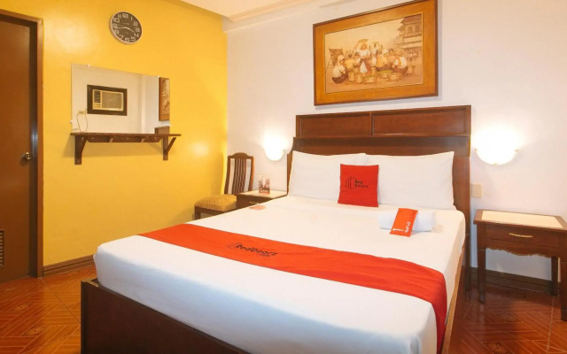 RedDoorz @ La Casa Guesthouse