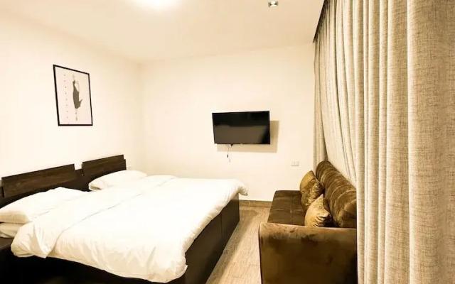Central Apartment For Rent 31