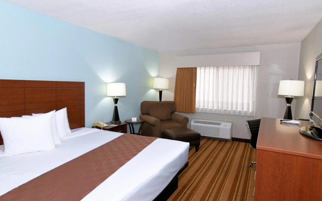 Rock Island Inn & Suites Marshalltown