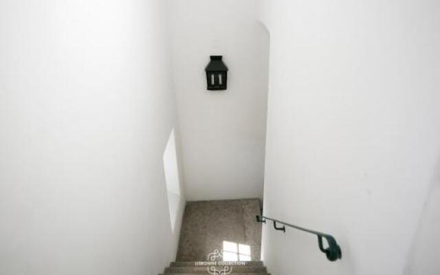 Alfama View Deluxe Suite Apartment