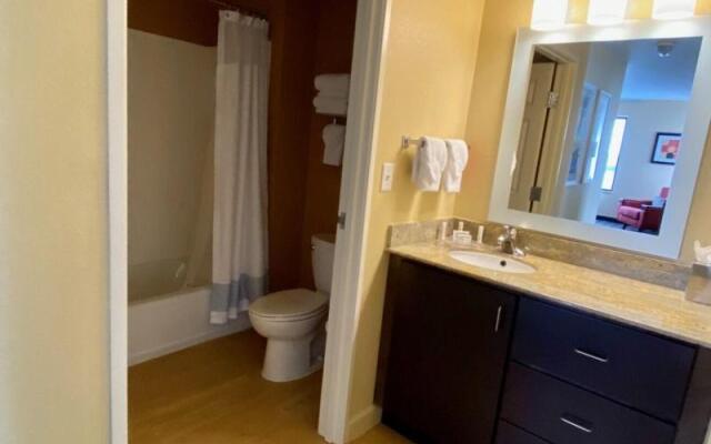 Towneplace Suites by Marriott Broken Arrow