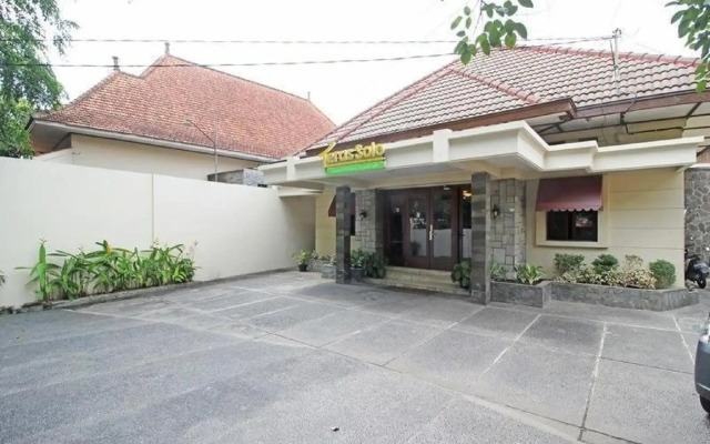Teras Solo Syariah Guest House
