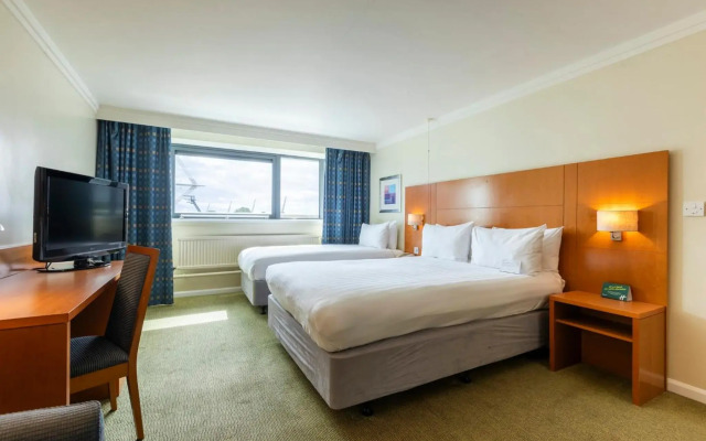 Holiday Inn Cardiff City Centre by IHG