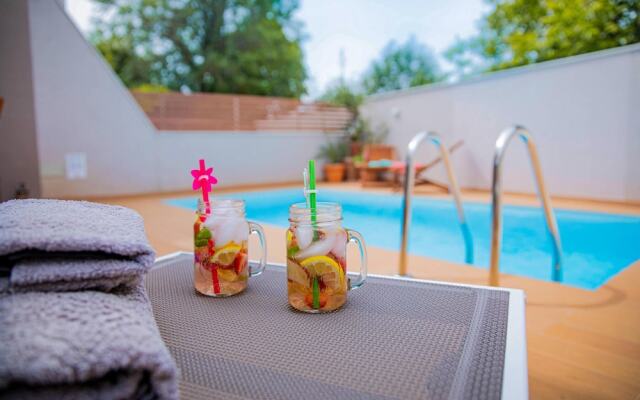Beautiful Home in Klimno With Wifi and 2 Bedrooms