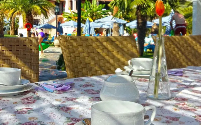 Elizabeth Apartments