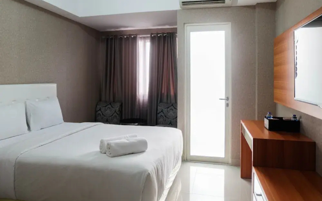 Simple Studio the Oasis Mahogany Apartment