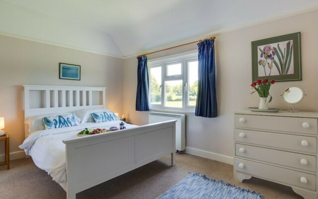 Comfy Holiday Home in Tenterden Near Sissinghurst Garden