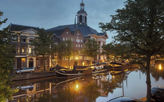Studio in Canal Villa in the Old Centre Schiedam