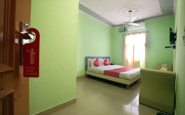 OYO 9038 Hotel Comfort