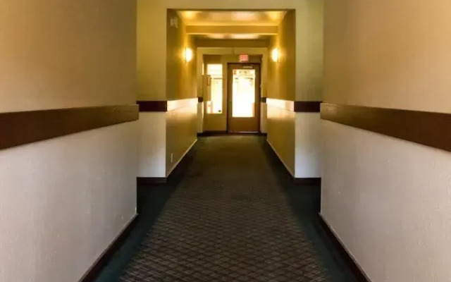 Coachman Inn