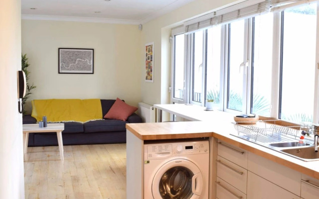 Rees Street II by Onefinestay