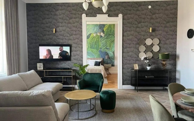 OrangeHomes Panthera Luxury Apartment