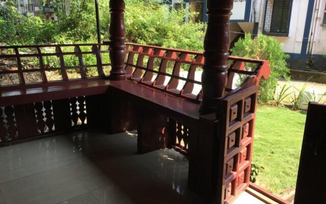 OYO 10580 Hotel Skylark