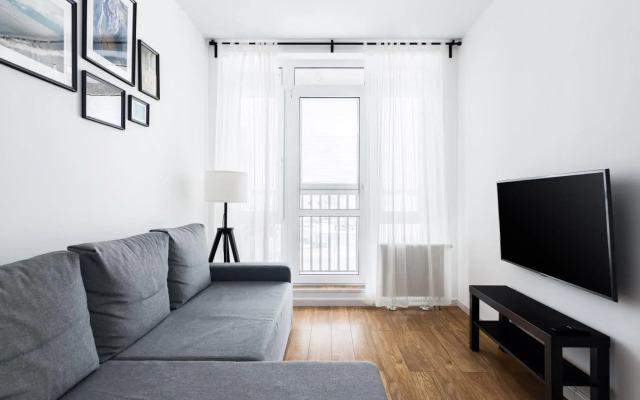 С.Утками на улице Оптиков