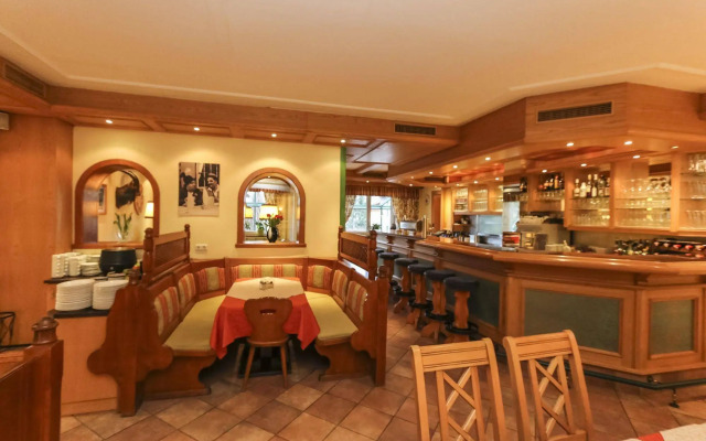 Alpenhotel Tauernstüberl