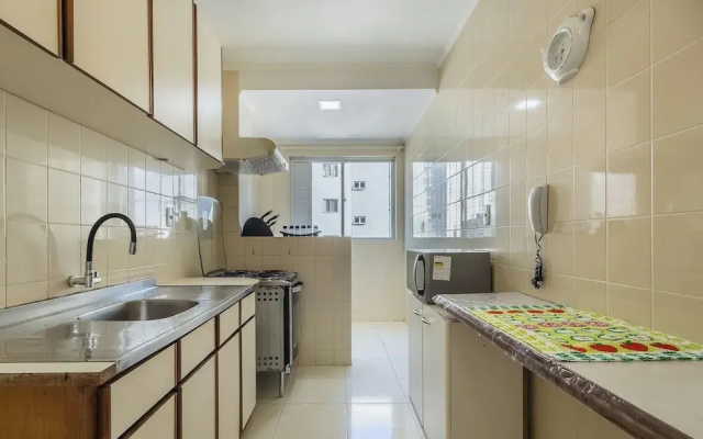 2 Bdrm apt 250m From the Beach in Center Sdc0601