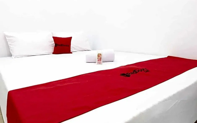 RedDoorz Syariah near Transmart Tegal