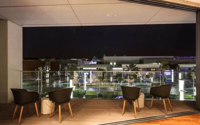 Luxurious Getaway Right Across City Walk Mall